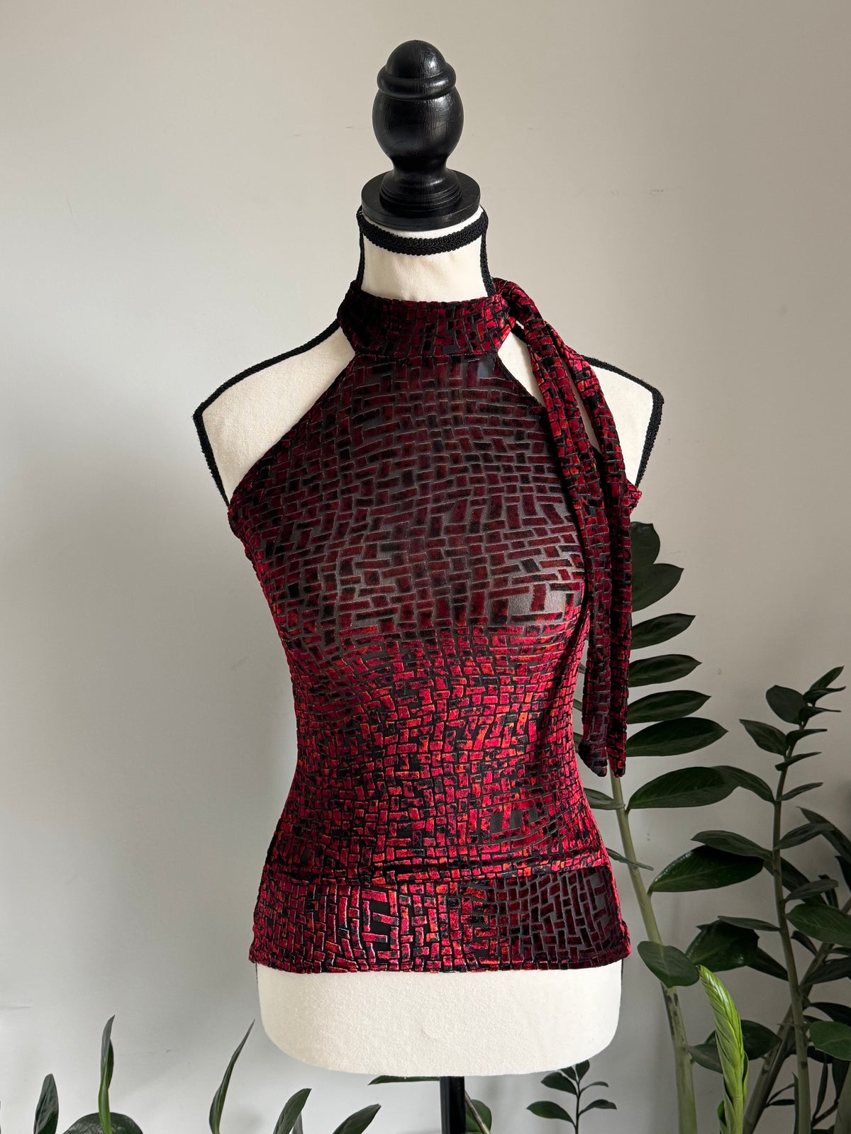 Oasis in Dark Red